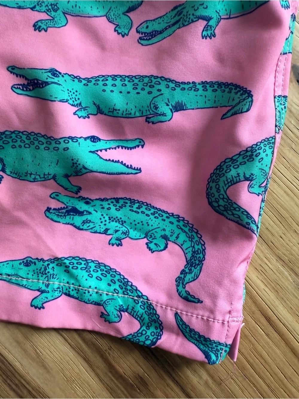 Chubbies swim short alligators pink men’s medium